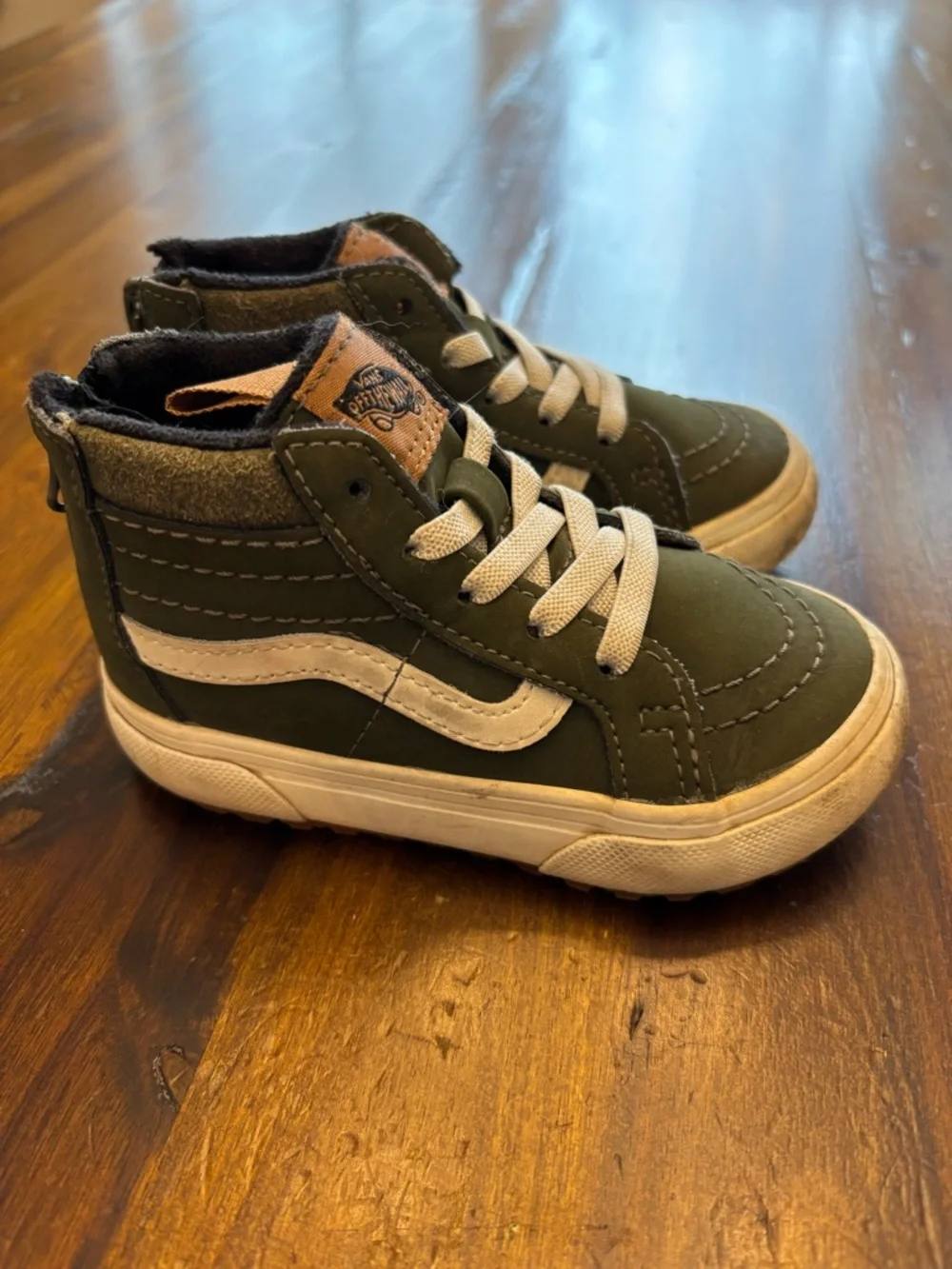 Size 6 Vans - Picture 3 of 5